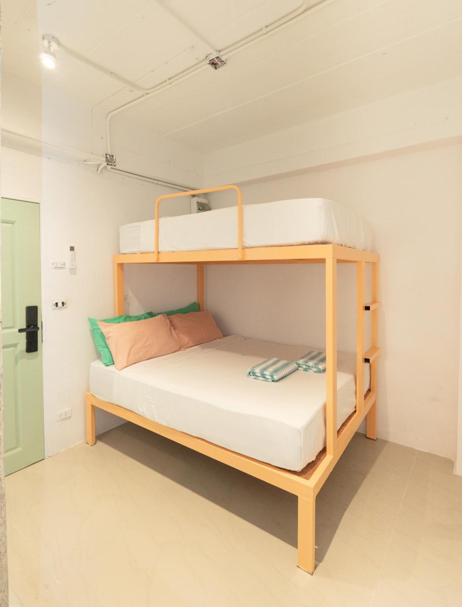 Easy Sunday Khaosan Hotel