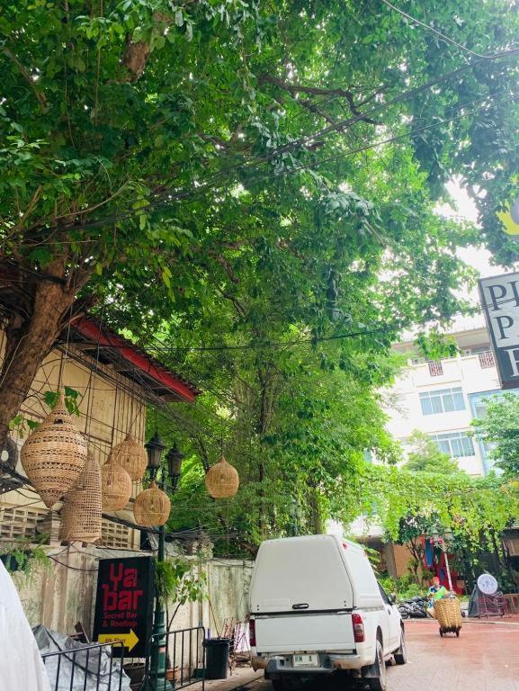 Easy Sunday Khaosan Hotel 3*